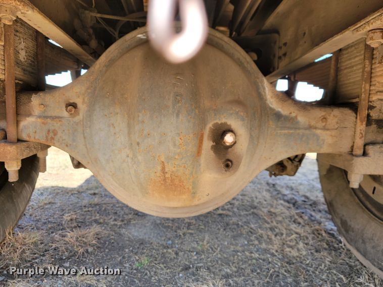 image for item JS9629 1992 International 4700  dump truck