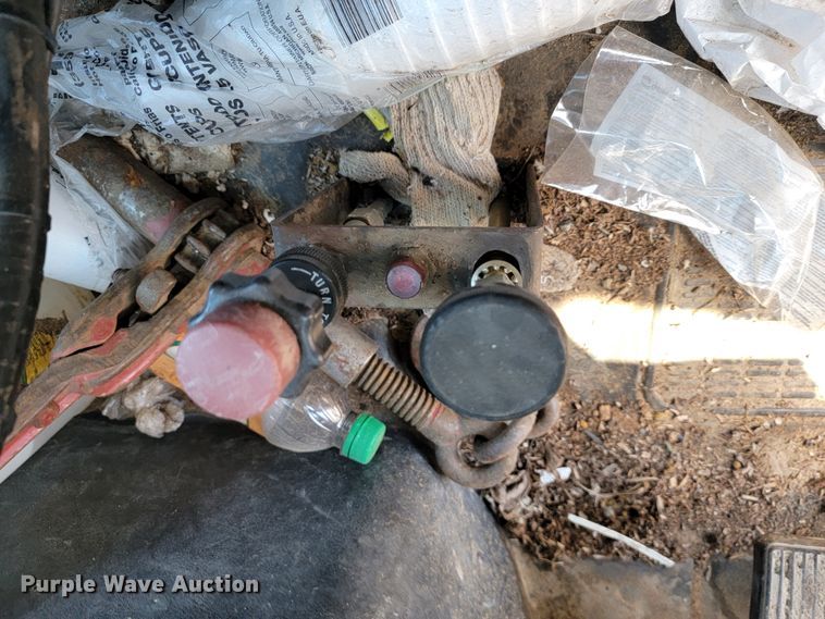 image for item JS9629 1992 International 4700  dump truck