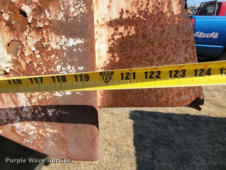 image for item JS9629 1992 International 4700  dump truck