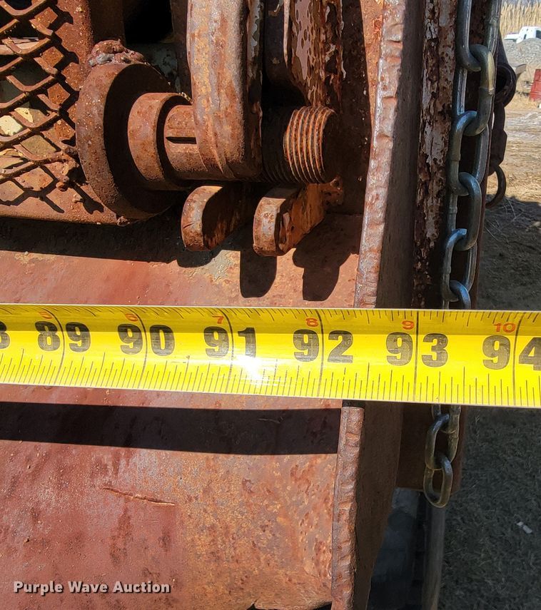 image for item JS9629 1992 International 4700  dump truck