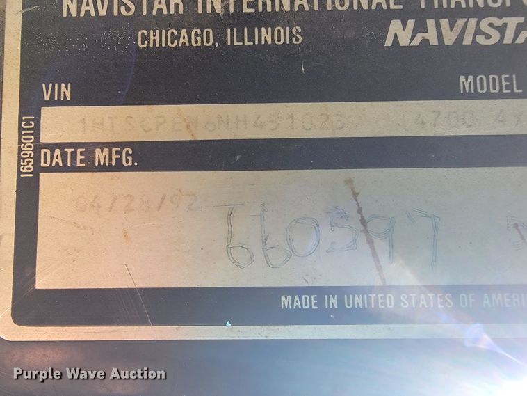 image for item JS9629 1992 International 4700  dump truck