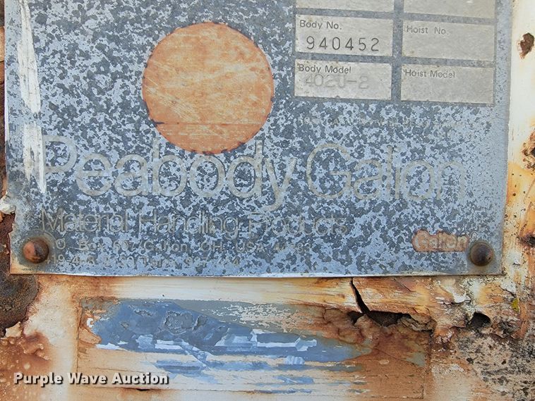 image for item JS9629 1992 International 4700  dump truck