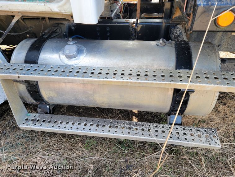 image for item JS9635 2007 Sterling LT8500  dump truck