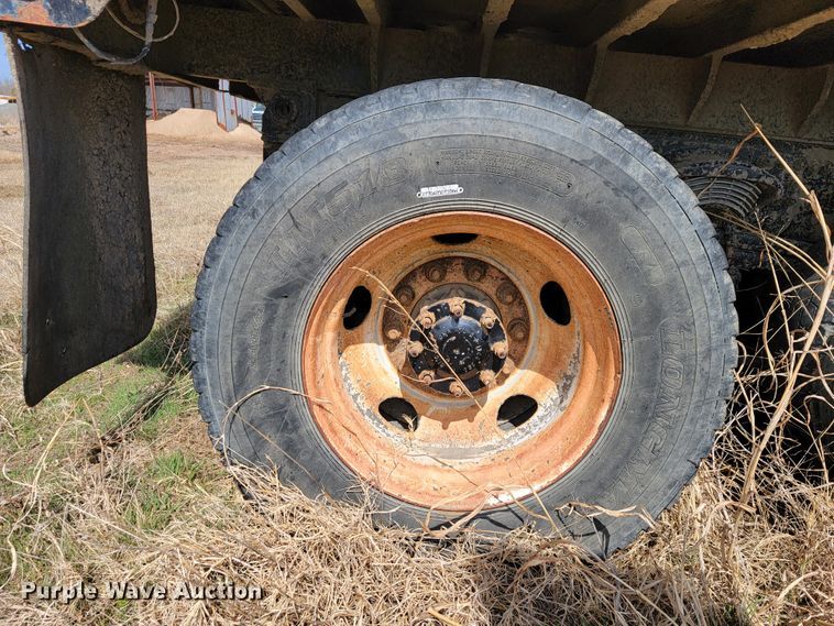 image for item JS9635 2007 Sterling LT8500  dump truck