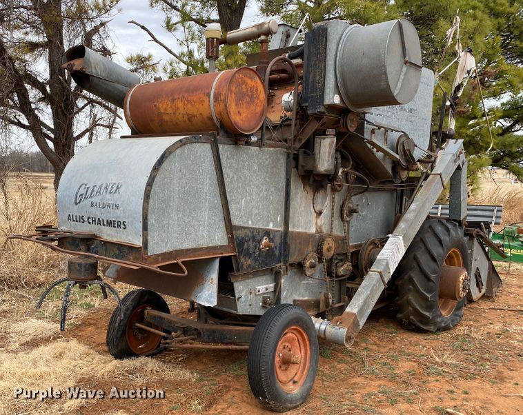 image for item KE9455 1959 Gleaner A  combine