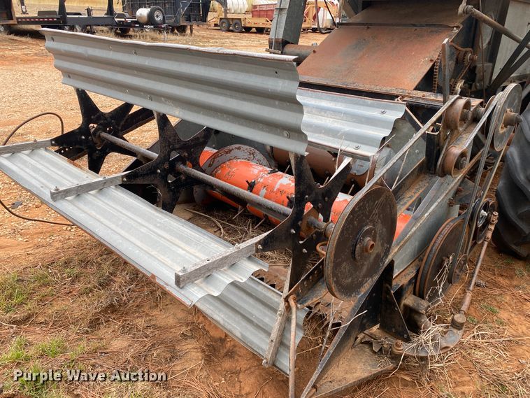 image for item KE9455 1959 Gleaner A  combine