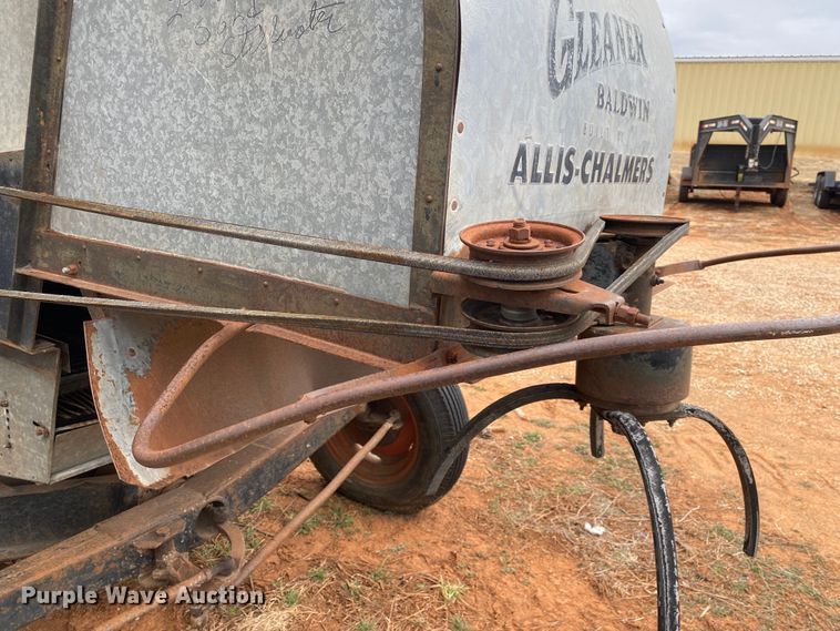 image for item KE9455 1959 Gleaner A  combine