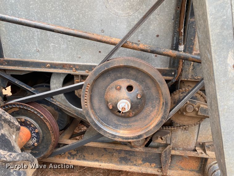 image for item KE9455 1959 Gleaner A  combine