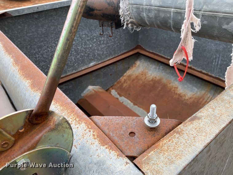 image for item KE9455 1959 Gleaner A  combine