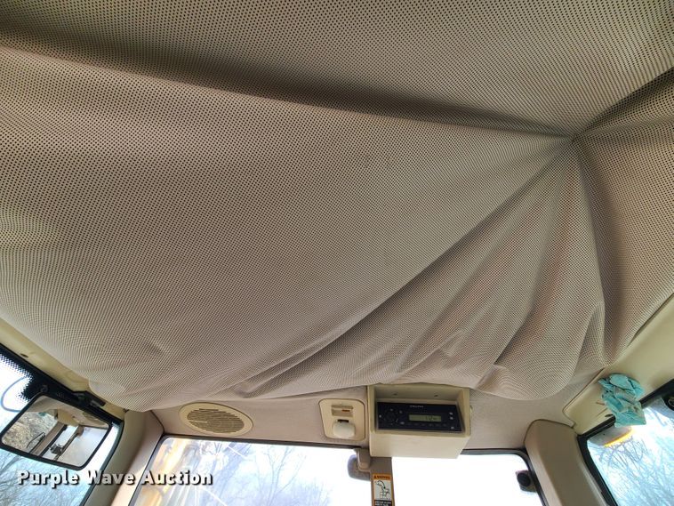 image for item KG9619 2009 John Deere 6430  MFWD tractor