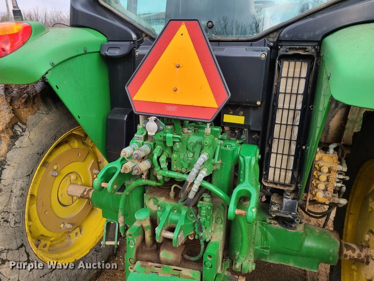 image for item KG9619 2009 John Deere 6430  MFWD tractor