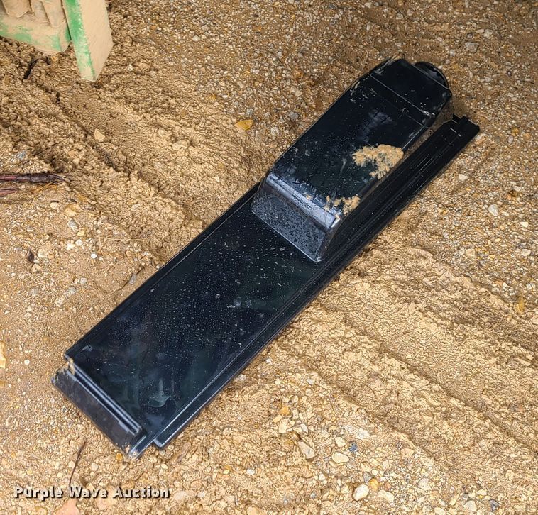 image for item KG9619 2009 John Deere 6430  MFWD tractor