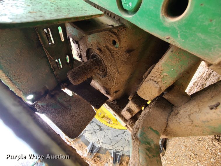 image for item KG9619 2009 John Deere 6430  MFWD tractor