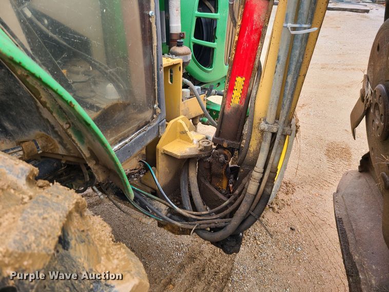 image for item KG9619 2009 John Deere 6430  MFWD tractor