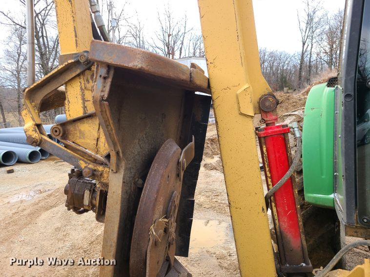 image for item KG9619 2009 John Deere 6430  MFWD tractor