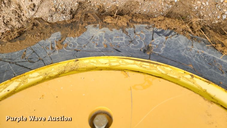 image for item KG9619 2009 John Deere 6430  MFWD tractor