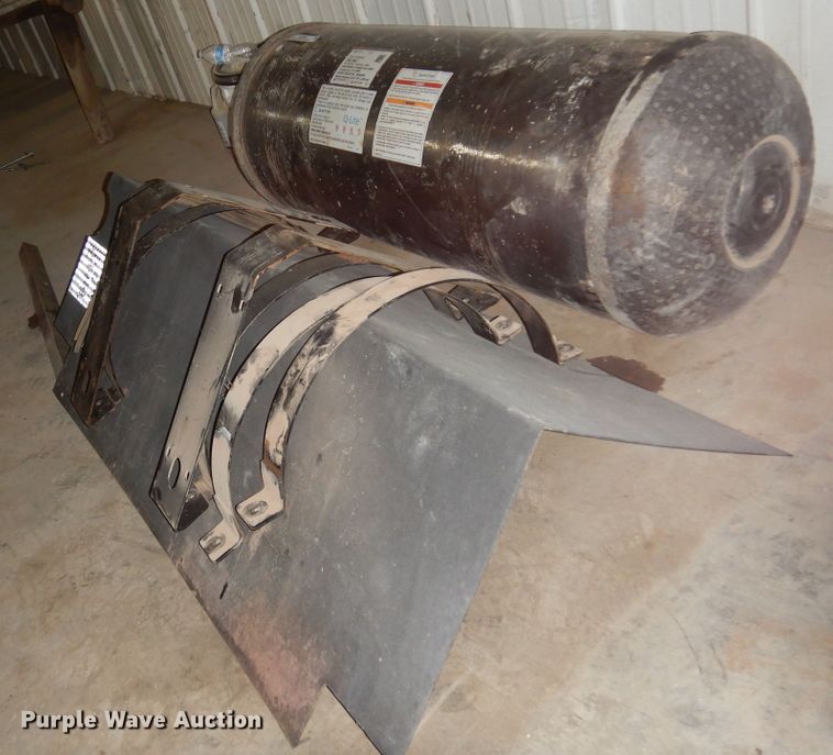 image for item KJ9582 Type 4 natural gas tank