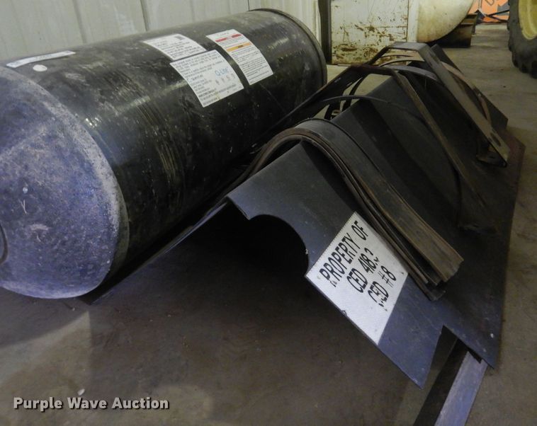 image for item KJ9582 Type 4 natural gas tank