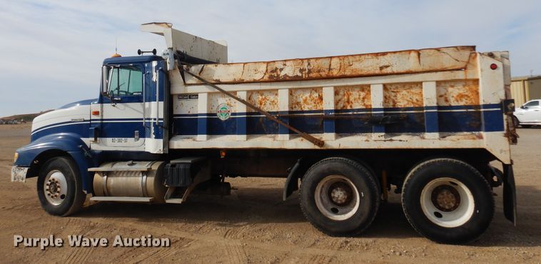 image for item KJ9585 1998 International 9400  dump truck