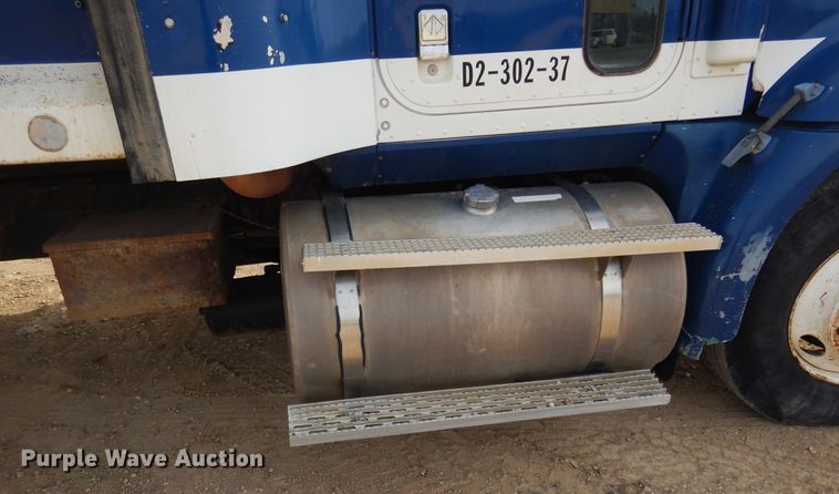 image for item KJ9585 1998 International 9400  dump truck