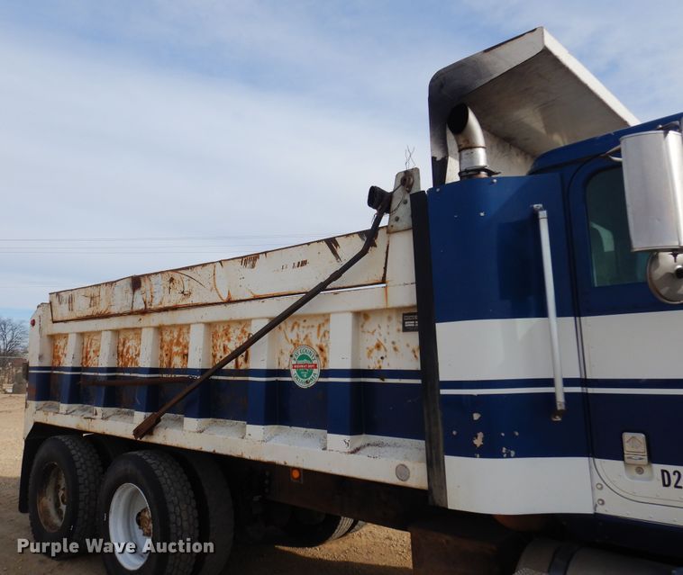 image for item KJ9585 1998 International 9400  dump truck