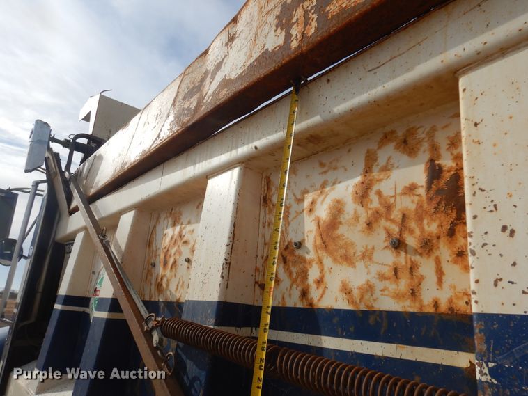 image for item KJ9585 1998 International 9400  dump truck