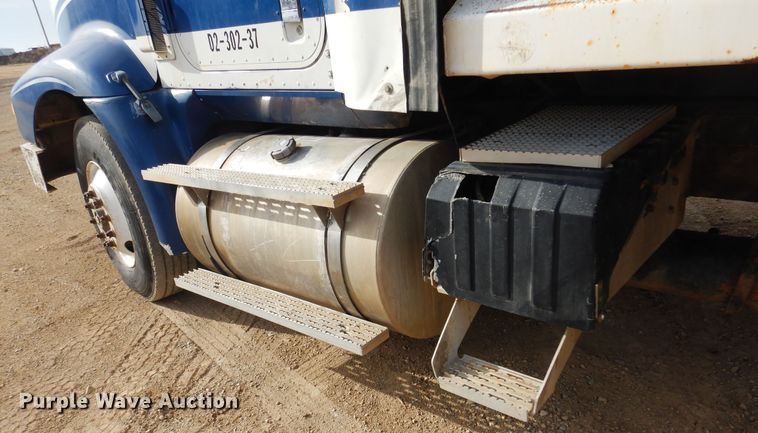 image for item KJ9585 1998 International 9400  dump truck