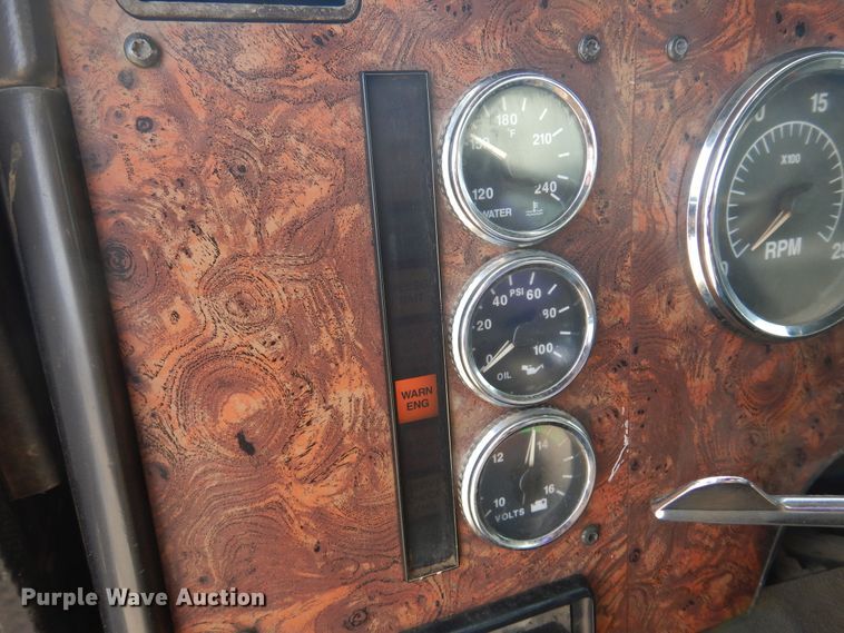 image for item KJ9585 1998 International 9400  dump truck