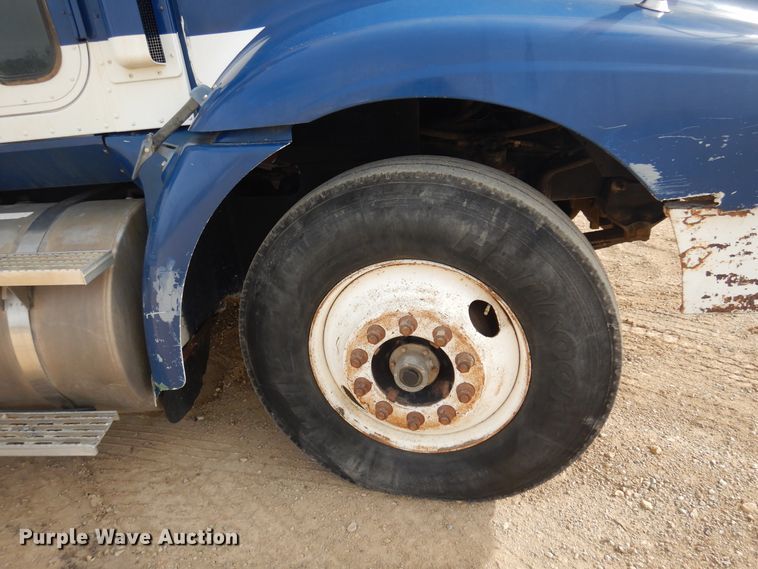 image for item KJ9585 1998 International 9400  dump truck