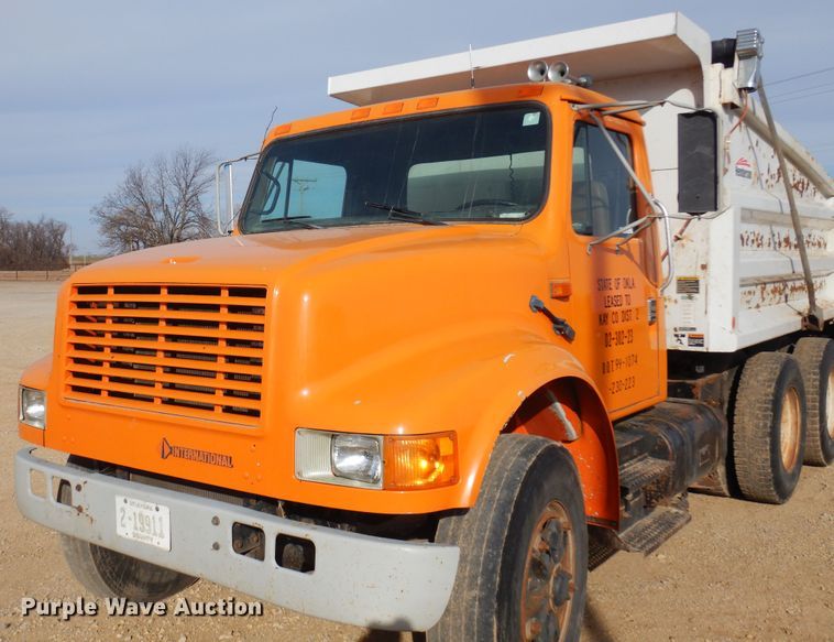 image for item KJ9586 1991 International 4900  dump truck