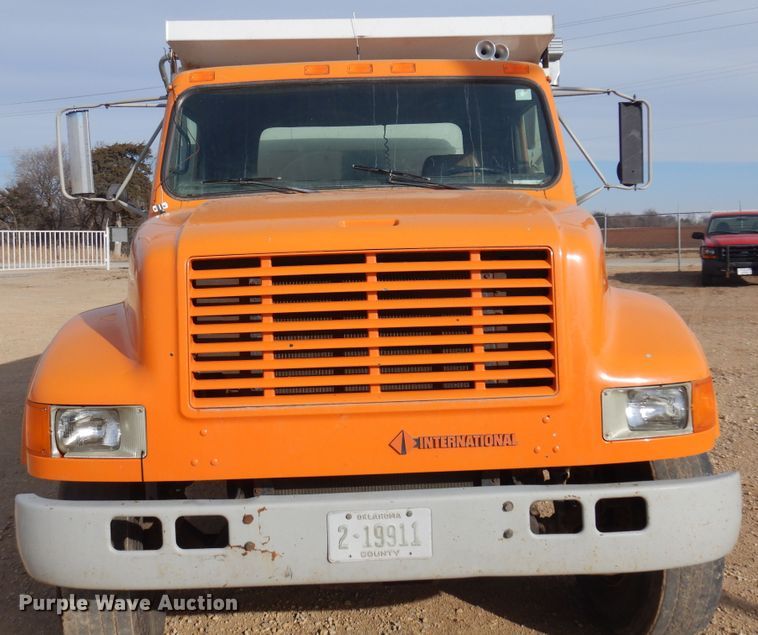 image for item KJ9586 1991 International 4900  dump truck
