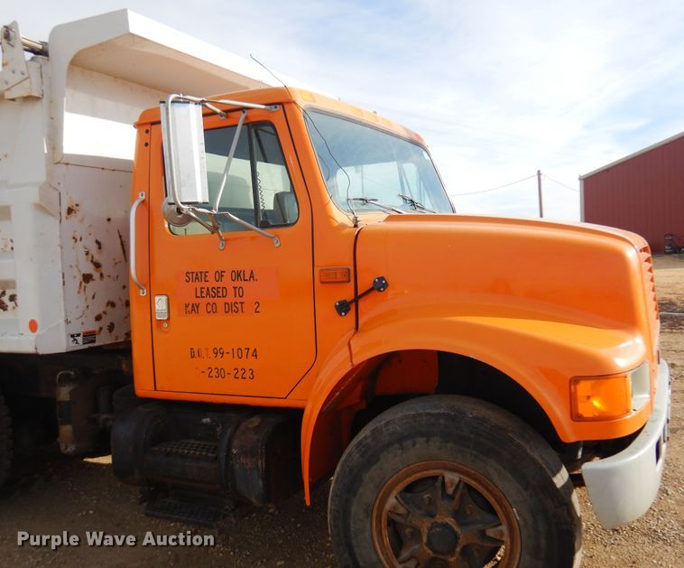 image for item KJ9586 1991 International 4900  dump truck