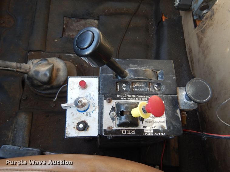 image for item KJ9586 1991 International 4900  dump truck