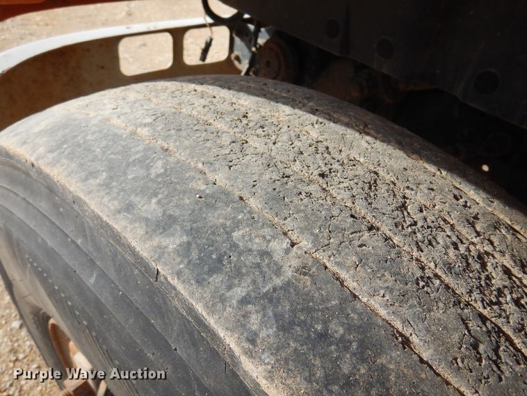 image for item KJ9586 1991 International 4900  dump truck