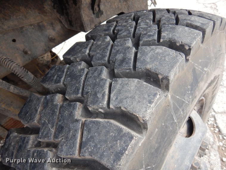 image for item KJ9588 1984 Am General M923  brush fire truck