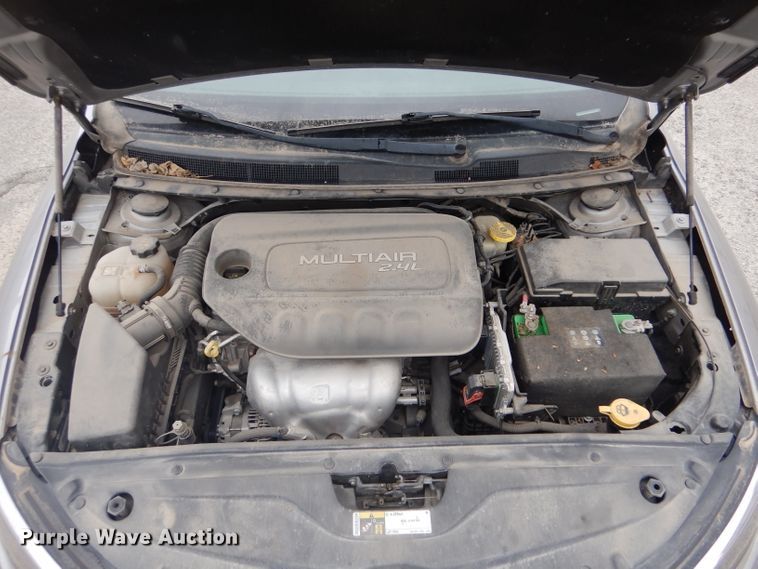 image for item LJ9839 2015 Chrysler 200