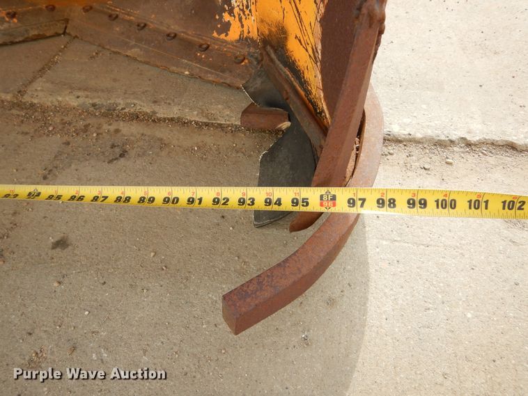 image for item MX9875 Fair Snocrete 842SI snow blower