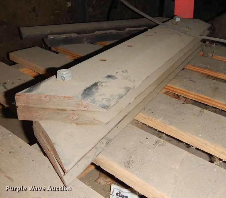 image for item MX9875 Fair Snocrete 842SI snow blower