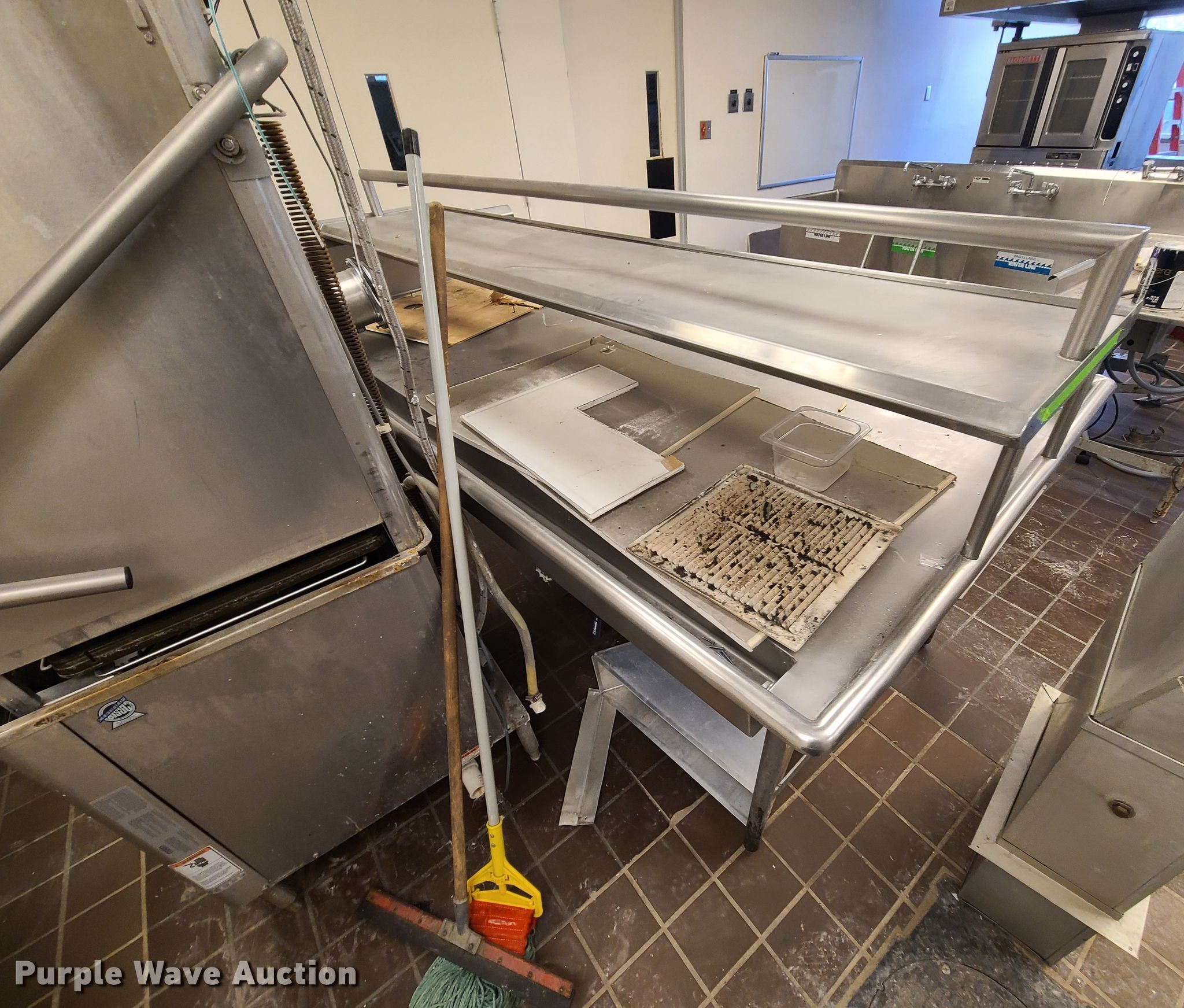 Restaurant equipment in Kansas City, MO Item IF9443 sold Purple Wave