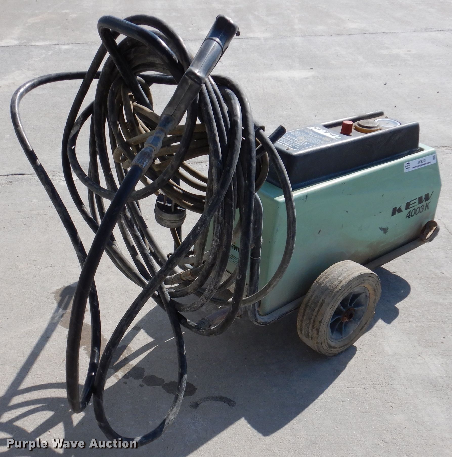 KEW 4003K pressure washer in Knoxville, IA Item JK9513 sold Purple Wave