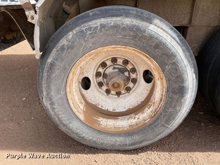 image for item DJ5022 2009 Trinity  live bottom trailer