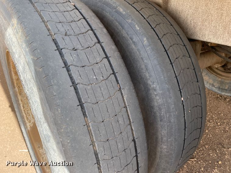 image for item DJ5022 2009 Trinity  live bottom trailer