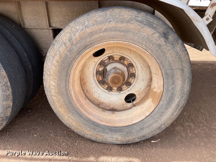 image for item DJ5022 2009 Trinity  live bottom trailer