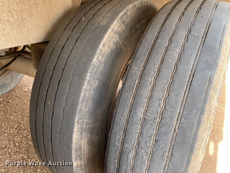 image for item DJ5022 2009 Trinity  live bottom trailer