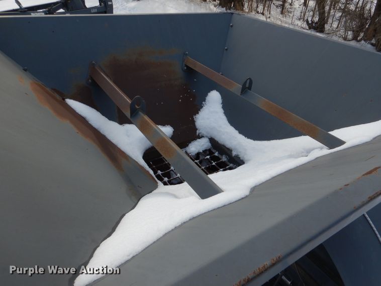 image for item DJ6103 Loftness GBL  grain bagger