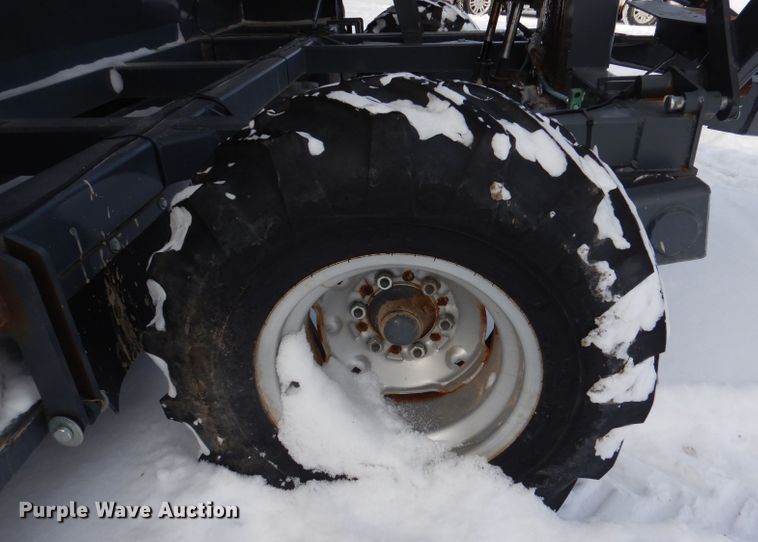 image for item DJ6103 Loftness GBL  grain bagger