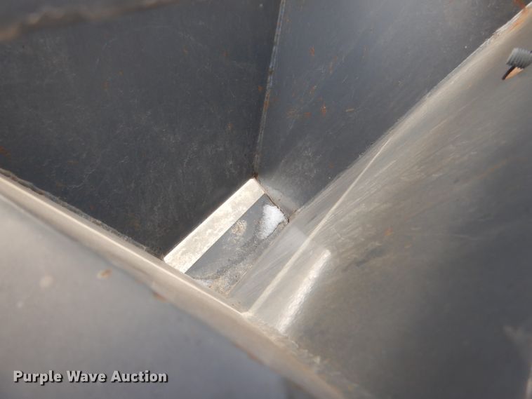 image for item DJ6104 Loftness GBU  unloader