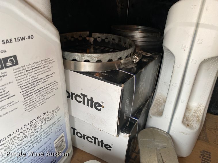 image for item DJ7590 2001 Kenworth T600  semi truck