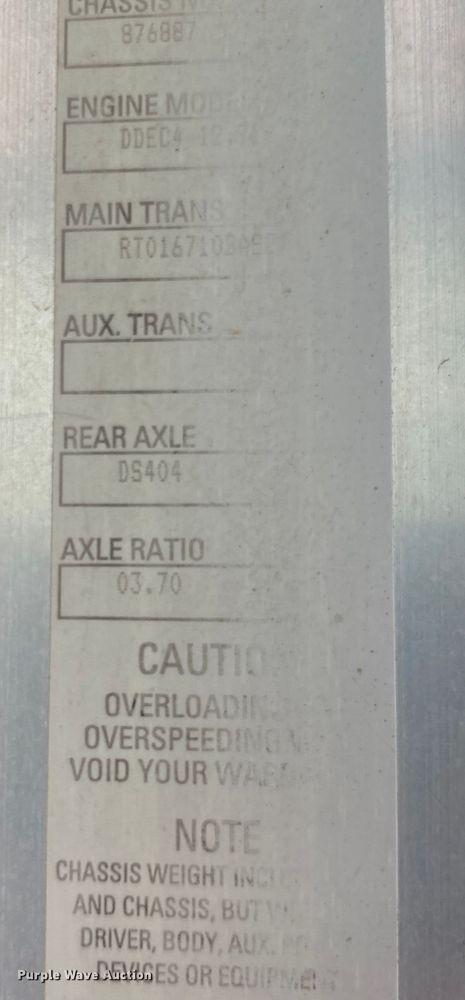 image for item DJ7590 2001 Kenworth T600  semi truck