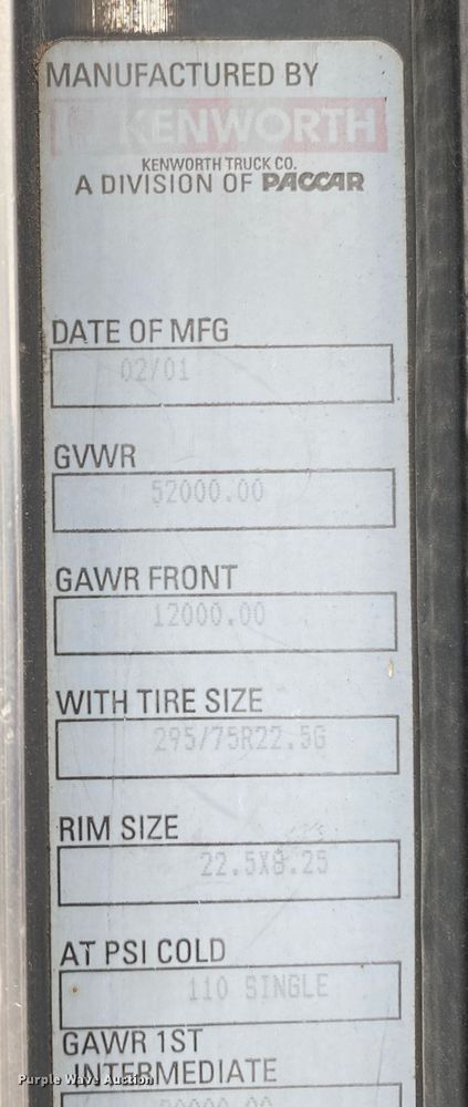 image for item DJ7590 2001 Kenworth T600  semi truck